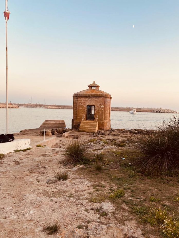 Alla Scoperta Del Salento Le Bagnarole Di Santa Maria Di Leuca Corriere Salentino Lecce