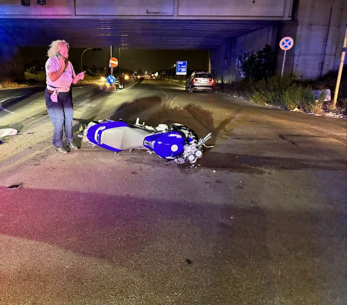 Sabato Di Sangue Altro Tragico Schianto In Moto Enne Muore Sul